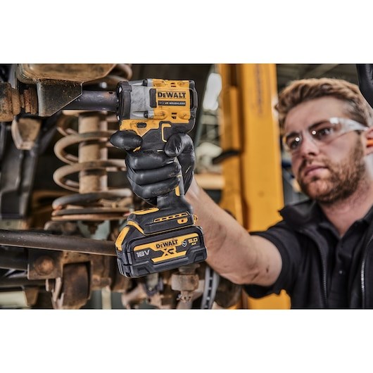 DEWALT 1/2" 18V 406Nm IMPACT WRENCH TTAK RING DCF921NT DEWALT 1/2" 18V 406Nm IMPACT WRENCH TTAK RING DCF921NT