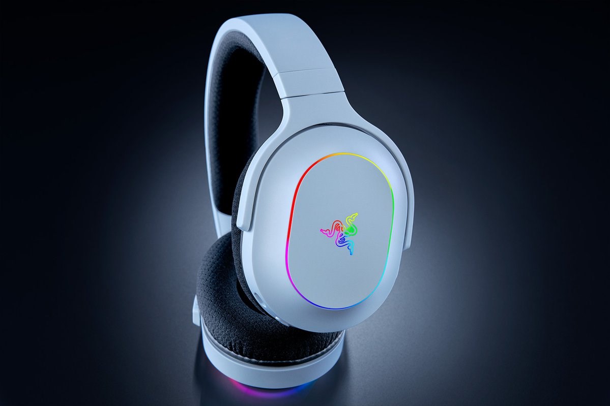 Razer Barracuda X Chroma Headset Wireless Head-band Gaming USB Type-C Bluetooth Black, White Razer Barracuda X Chroma Headset Wireless Head-band Gaming USB Type-C Bluetooth Black, White