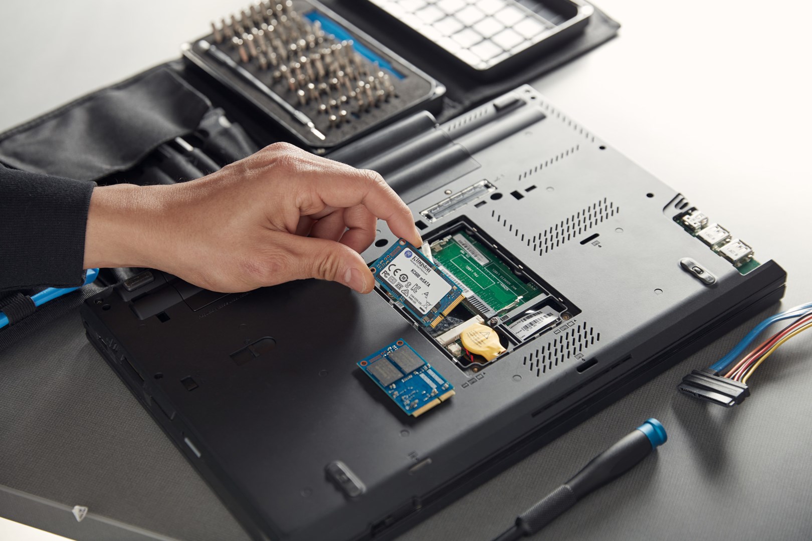 Kingston Technology 256G SSD KC600 SATA3 mSATA Kingston Technology 256G SSD KC600 SATA3 mSATA