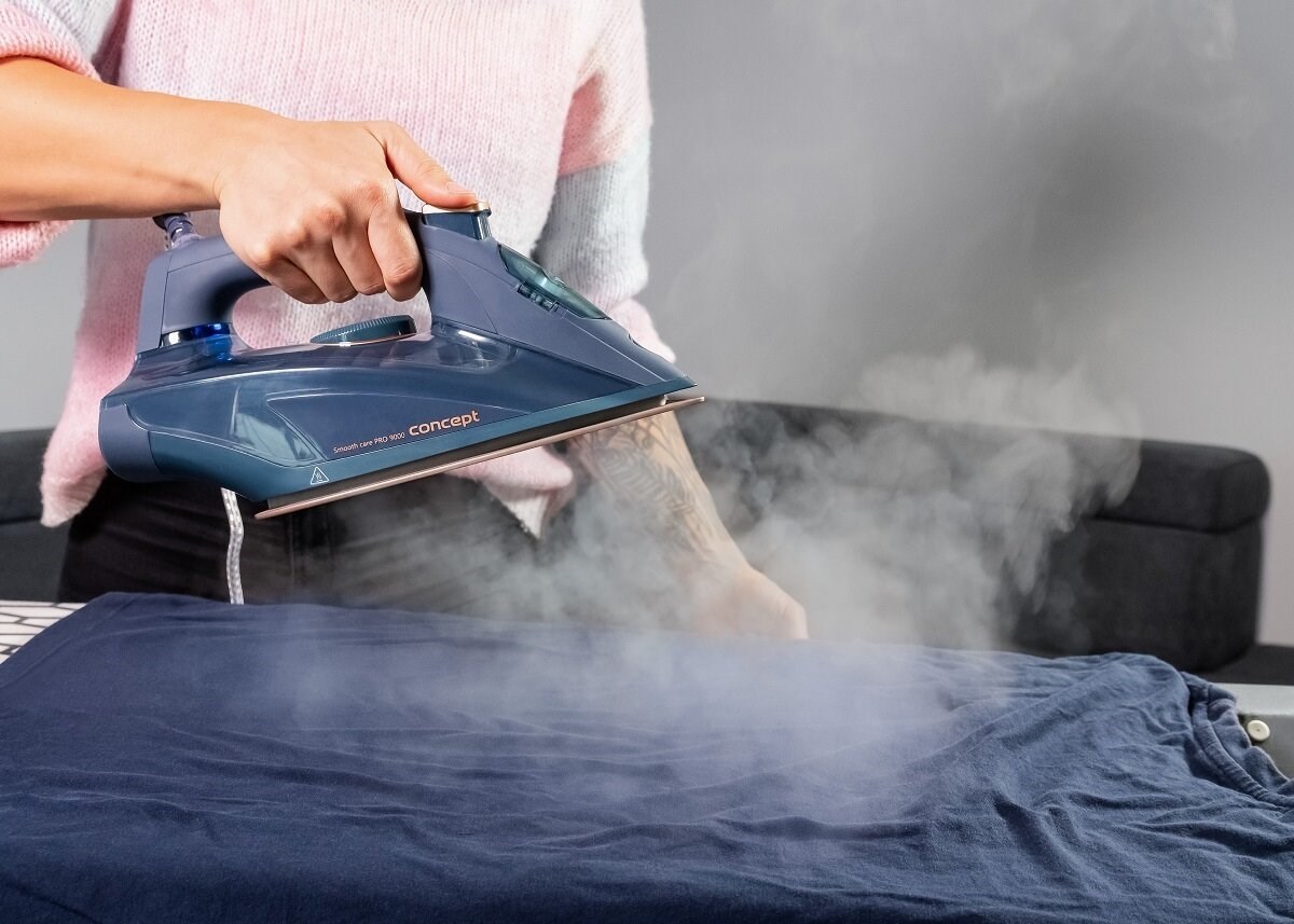 CONCEPT Steam Iron ZN9110 CONCEPT Steam Iron ZN9110