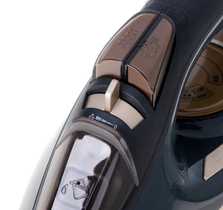 Camry CR 5036 3400W black-copper steam iron Camry CR 5036 3400W black-copper steam iron