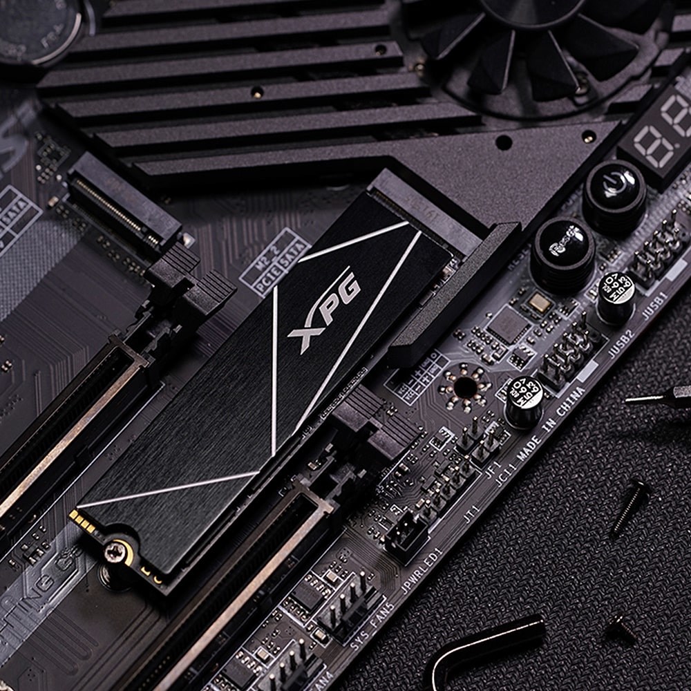 XPG GAMMIX S70 BLADE 512 GB M.2 PCI Express 4.0 NVMe 3D NAND XPG GAMMIX S70 BLADE 512 GB M.2 PCI Express 4.0 NVMe 3D NAND