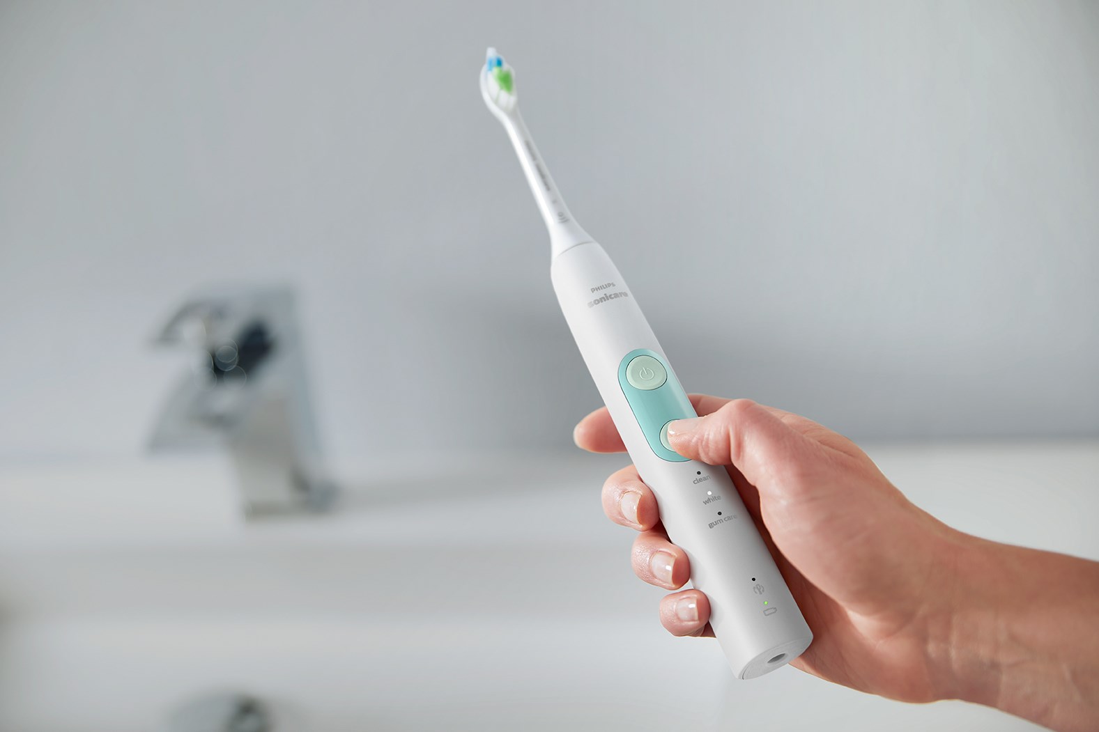 Philips Sonicare ProtectiveClean 5100 ProtectiveClean 5100 HX6851/34 2-pack sonic electric toothbrushes with accessories Philips Sonicare ProtectiveClean 5100 ProtectiveClean 5100 HX6851/34 2-pack sonic electric toothbrushes with accessories