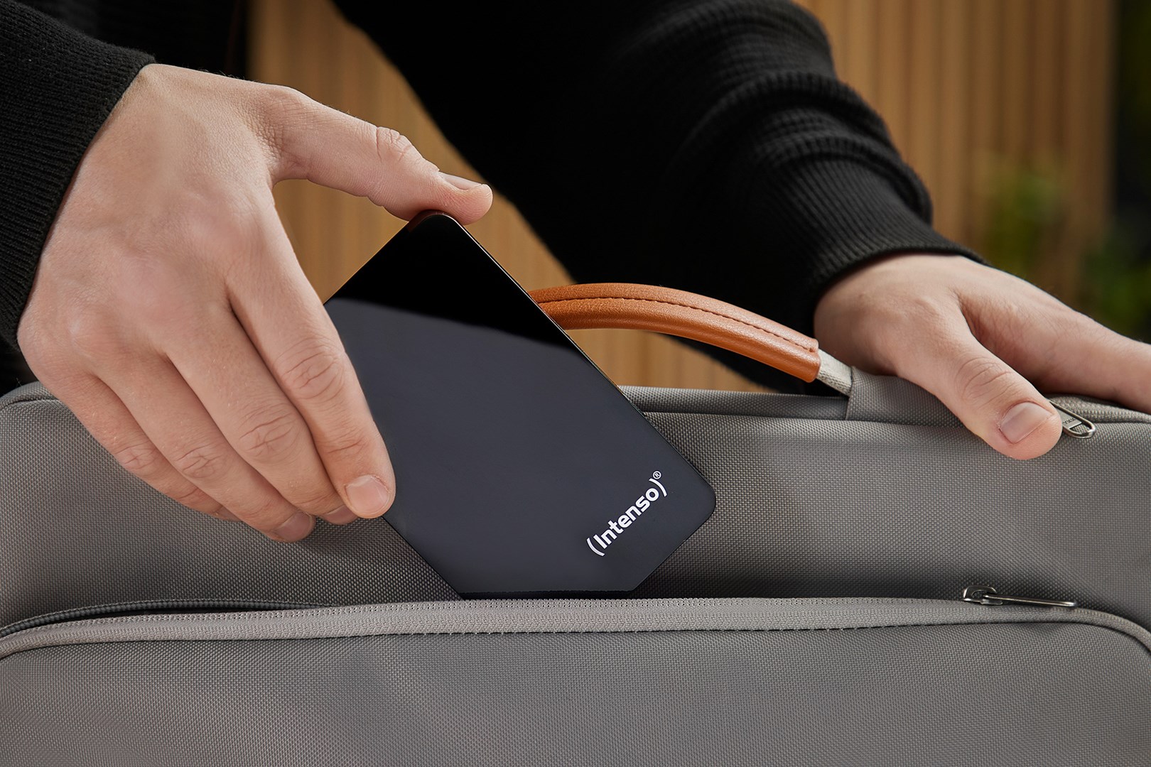 Intenso Memory Case external hard drive 1 TB 5400 RPM 2.5" Micro-USB B 3.2 Gen 1 (3.1 Gen 1) Black Intenso Memory Case external hard drive 1 TB 5400 RPM 2.5" Micro-USB B 3.2 Gen 1 (3.1 Gen 1) Black