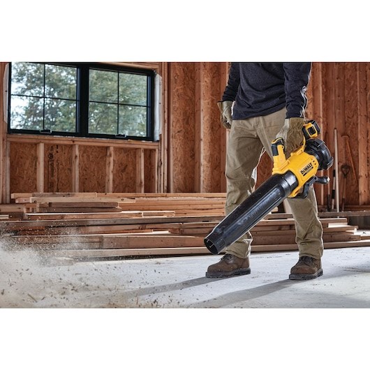 DeWALT DCMBL562P1-QW cordless leaf blower 200 km/h Black, Yellow 18 V Lithium-Ion (Li-Ion) DeWALT DCMBL562P1-QW cordless leaf blower 200 km/h Black, Yellow 18 V Lithium-Ion (Li-Ion)