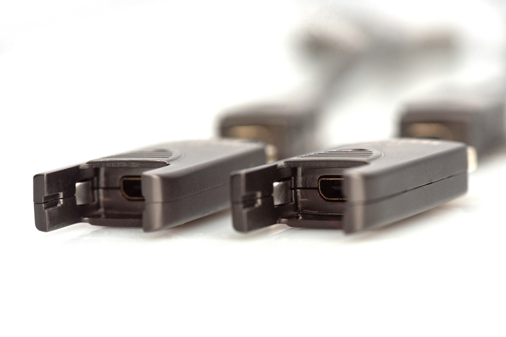 Digitus 4K - HDMI AOC Hybrid Fiber Optic Cable with 10m removable plug Digitus 4K - HDMI AOC Hybrid Fiber Optic Cable with 10m removable plug
