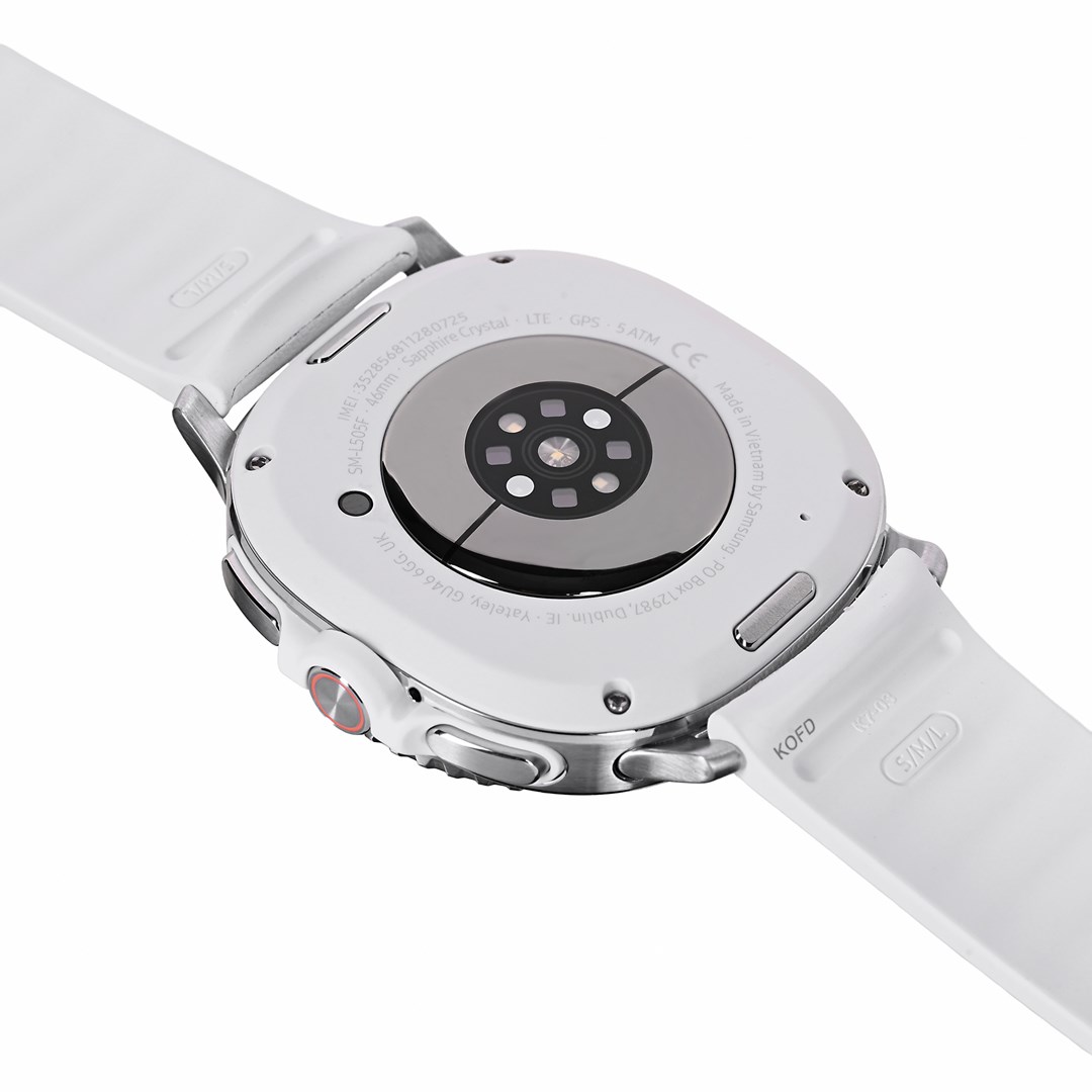 Samsung Galaxy Watch 8 Classic 3.3 cm (1.3") AMOLED 46 mm Digital 438 x 438 pixels Touchscreen 4G Silver Wi-Fi GPS (satellite) Samsung Galaxy Watch 8 Classic 3.3 cm (1.3") AMOLED 46 mm Digital 438 x 438 pixels Touchscreen 4G Silver Wi-Fi GPS (satellite)