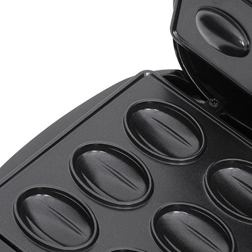 Adler AD 3071 Peanut Toaster (12 pcs.) Black Adler AD 3071 Peanut Toaster (12 pcs.) Black