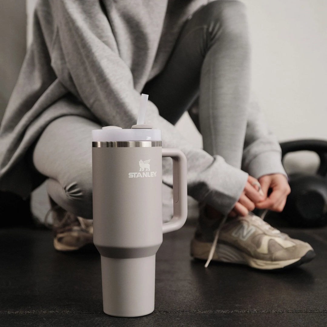 Stanley 1913 Quencher H2.0 Flowstate Tumbler 1180 ml Grey Stanley 1913 Quencher H2.0 Flowstate Tumbler 1180 ml Grey