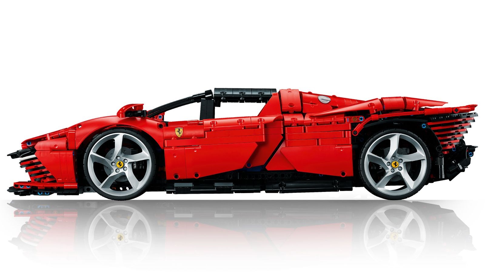 LEGO TECHNIC 42143 Ferrari Daytona SP3 p1 LEGO TECHNIC 42143 Ferrari Daytona SP3 p1