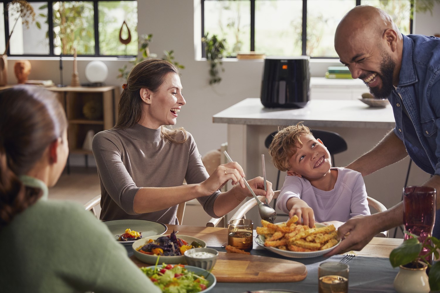 Philips Essential 5000 Series Connected HD9280/70 Airfryer 5000 Series XL Philips Essential 5000 Series Connected HD9280/70 Airfryer 5000 Series XL
