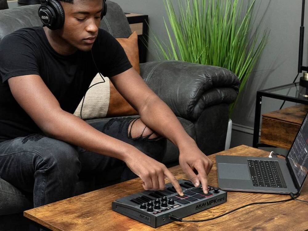 AKAI MPK Mini MK3 Control keyboard Pad controller MIDI USB Black, Grey AKAI MPK Mini MK3 Control keyboard Pad controller MIDI USB Black, Grey