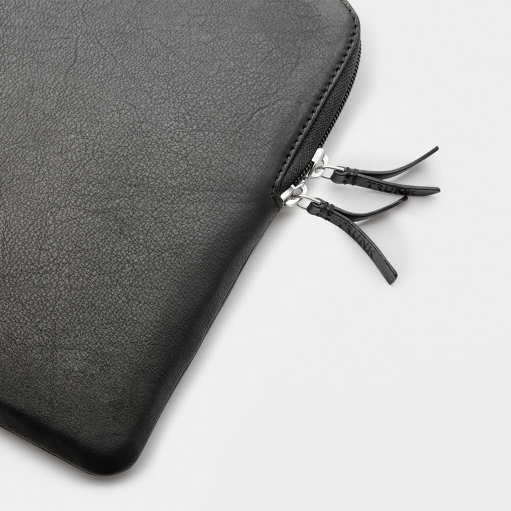 Trunk Leather Sleeve 35.6 cm (14") Sleeve case Black Trunk Leather Sleeve 35.6 cm (14") Sleeve case Black