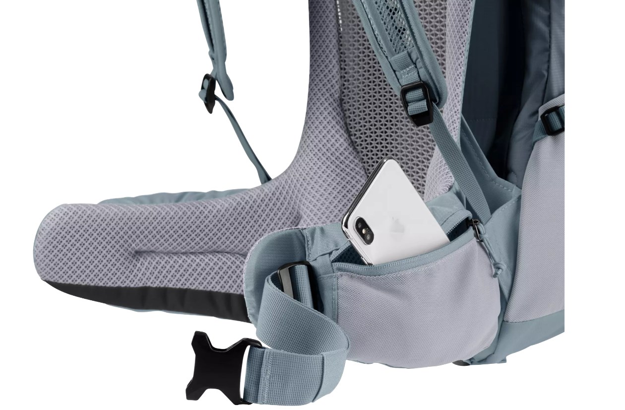 Camping backpack DEUTER Futura 26 L graphite Camping backpack DEUTER Futura 26 L graphite