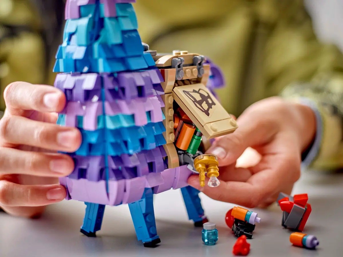 LEGO FORTNITE 77071 Supply Llama LEGO FORTNITE 77071 Supply Llama