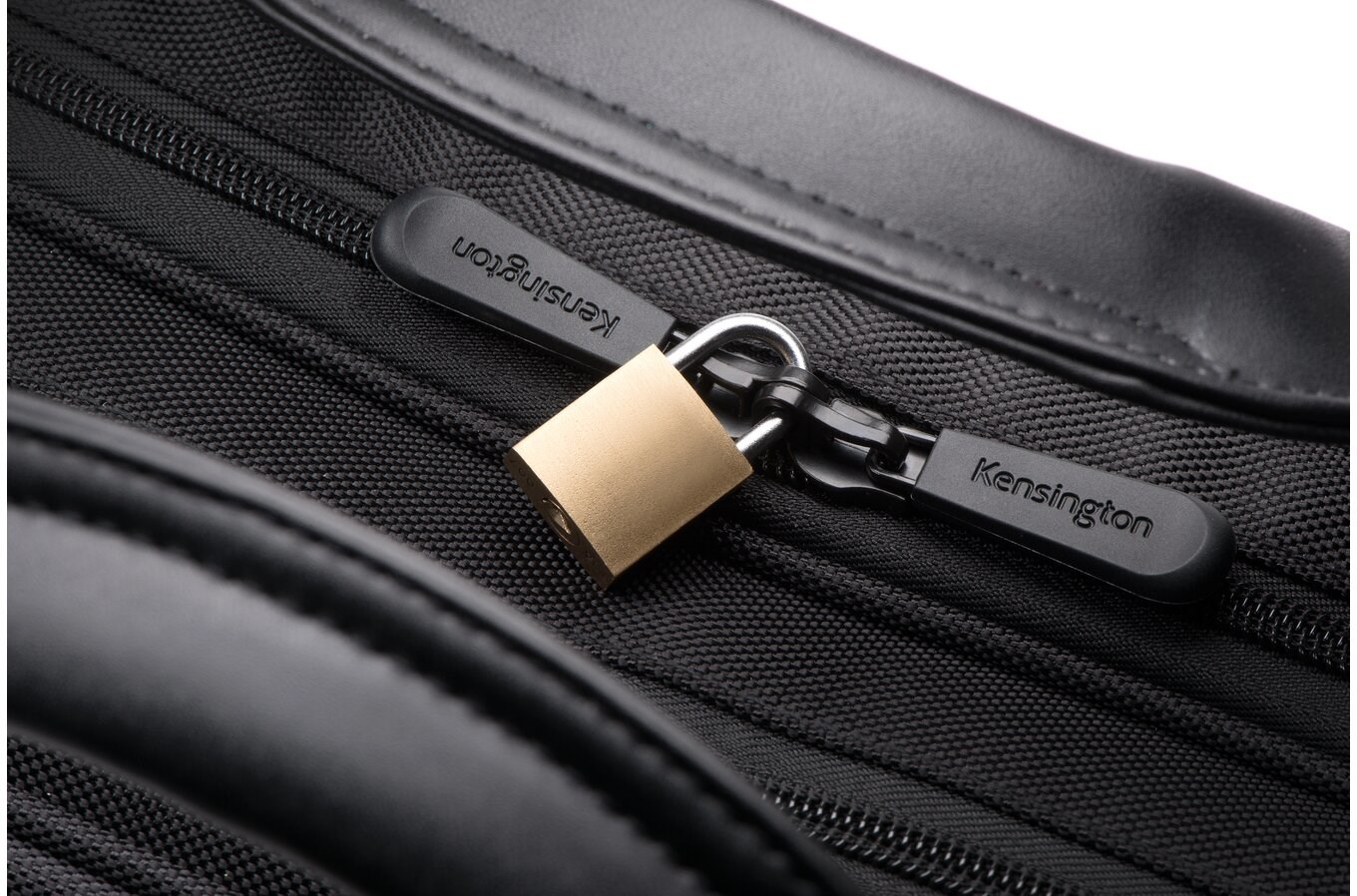 Kensington Contour 2.0 15.6" Briefcase Kensington Contour 2.0 15.6" Briefcase