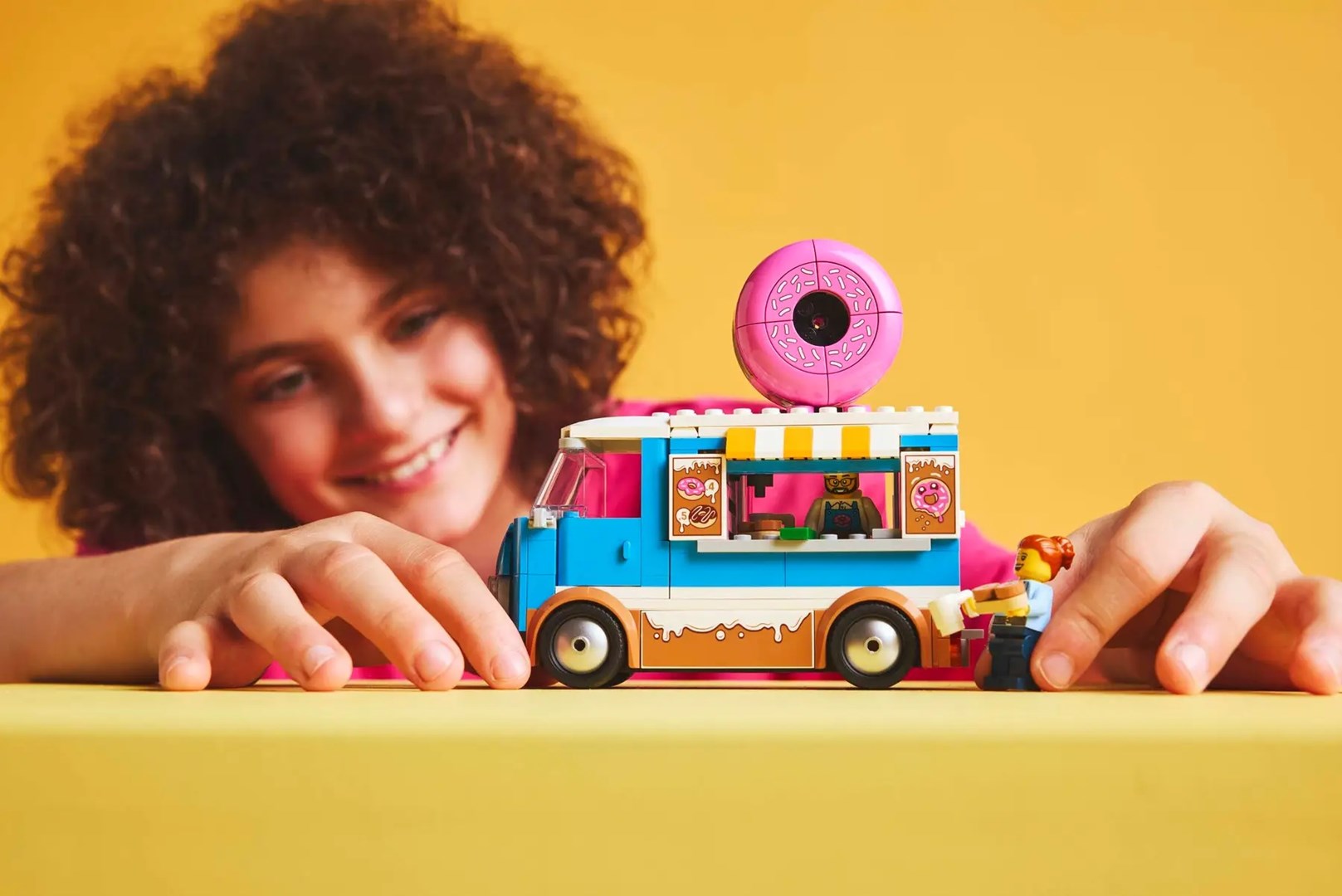 LEGO CITY 60452 Doughnut Truck LEGO CITY 60452 Doughnut Truck