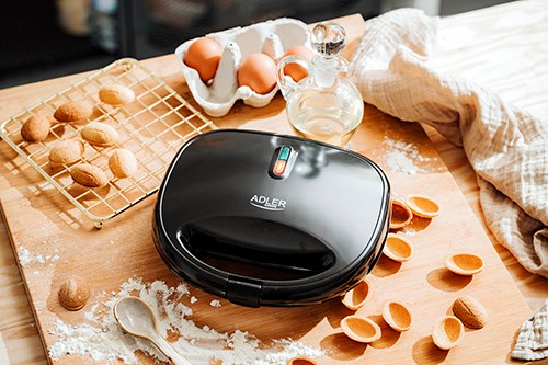 Adler AD 3071 Peanut Toaster (12 pcs.) Black Adler AD 3071 Peanut Toaster (12 pcs.) Black