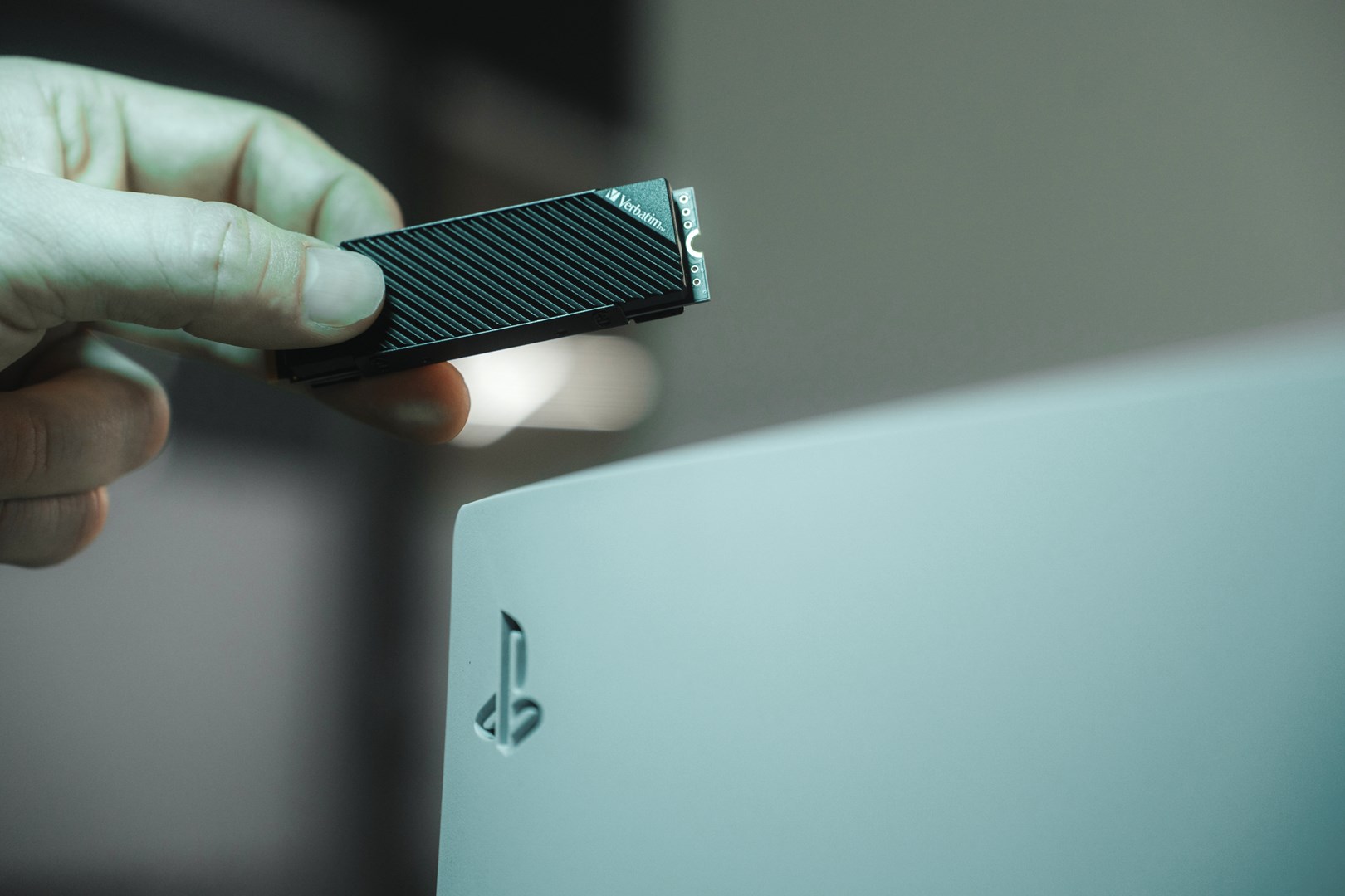 Verbatim Vi7000G PCIe NVMe M.2 SSD 2TB The Ultimate Gaming Solution Verbatim Vi7000G PCIe NVMe M.2 SSD 2TB The Ultimate Gaming Solution