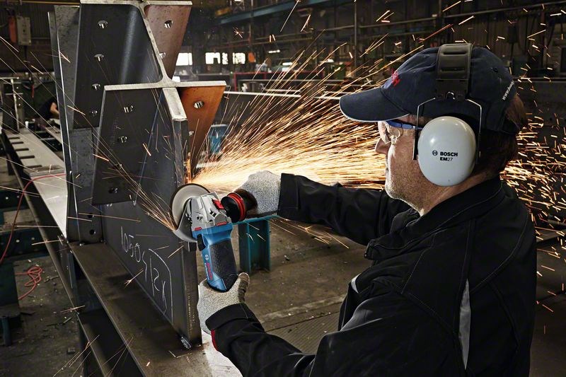Bosch GWS 19-125 CIE Professional angle grinder 12.5 cm 11500 RPM 1900 W 2.4 kg Bosch GWS 19-125 CIE Professional angle grinder 12.5 cm 11500 RPM 1900 W 2.4 kg