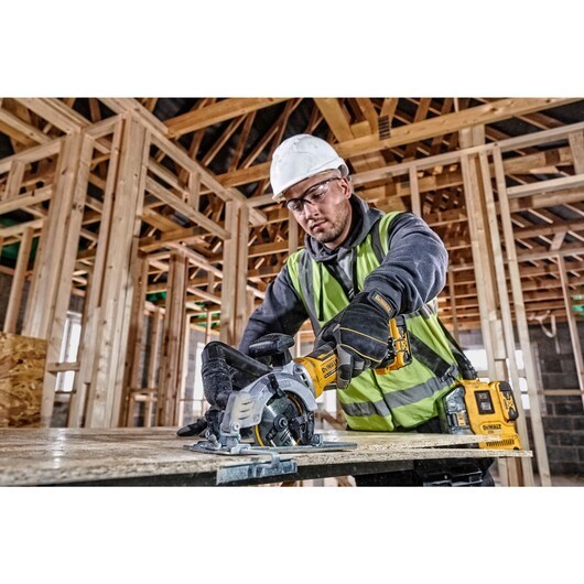 DeWALT DCS691N-XJ portable circular saw 11.5 cm Black, Yellow 4500 RPM 800 W DeWALT DCS691N-XJ portable circular saw 11.5 cm Black, Yellow 4500 RPM 800 W