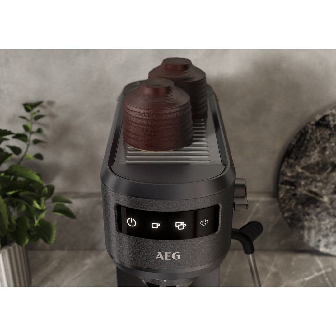 AEG EC6-1-6BST Manual Espresso machine 1 L AEG EC6-1-6BST Manual Espresso machine 1 L