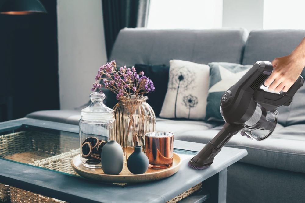 Hoover HF1 HF103X 011 Stick vacuum Battery Dry Fabric Bagless 0.9 L 170 W Titanium Hoover HF1 HF103X 011 Stick vacuum Battery Dry Fabric Bagless 0.9 L 170 W Titanium