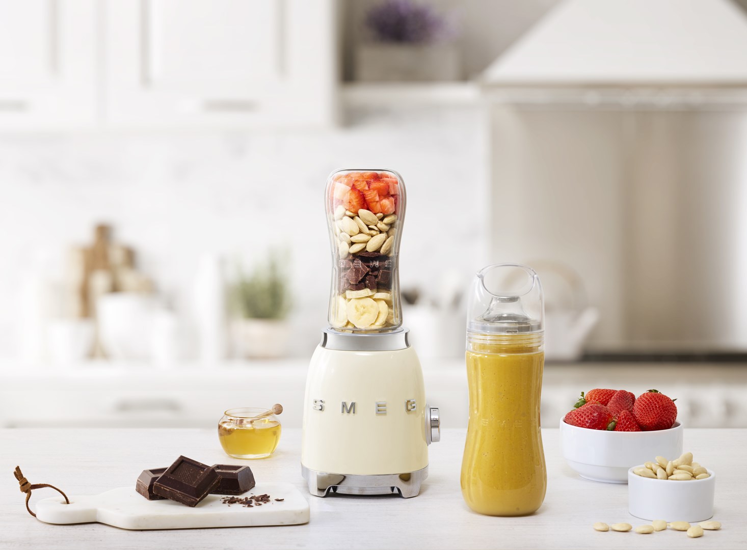 Smeg 50's Style Blenders PBF01CREU Cream Smeg 50's Style Blenders PBF01CREU Cream