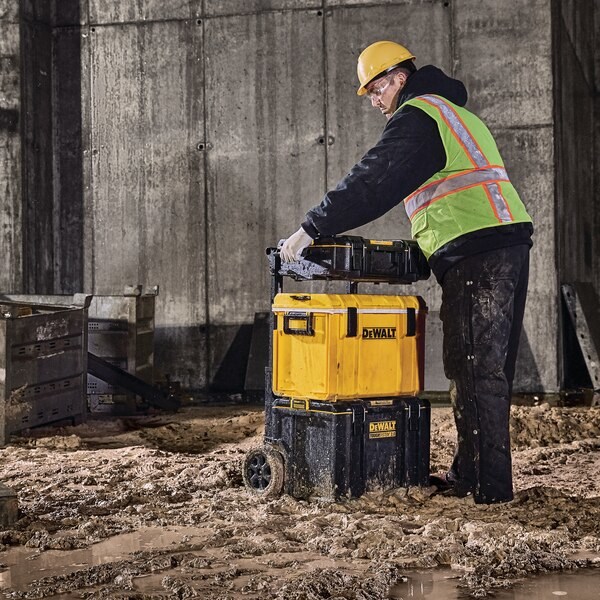 DeWALT DWST83294-1 small parts/tool box Polycarbonate (PC) Black, Yellow DeWALT DWST83294-1 small parts/tool box Polycarbonate (PC) Black, Yellow
