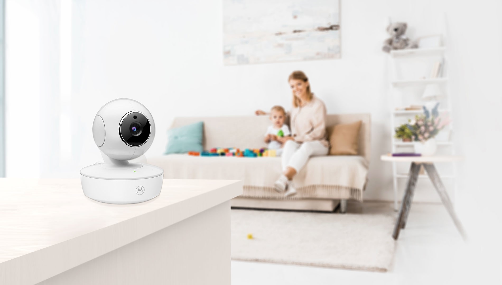 Motorola VM55 video baby monitor 300 m FHSS White Motorola VM55 video baby monitor 300 m FHSS White
