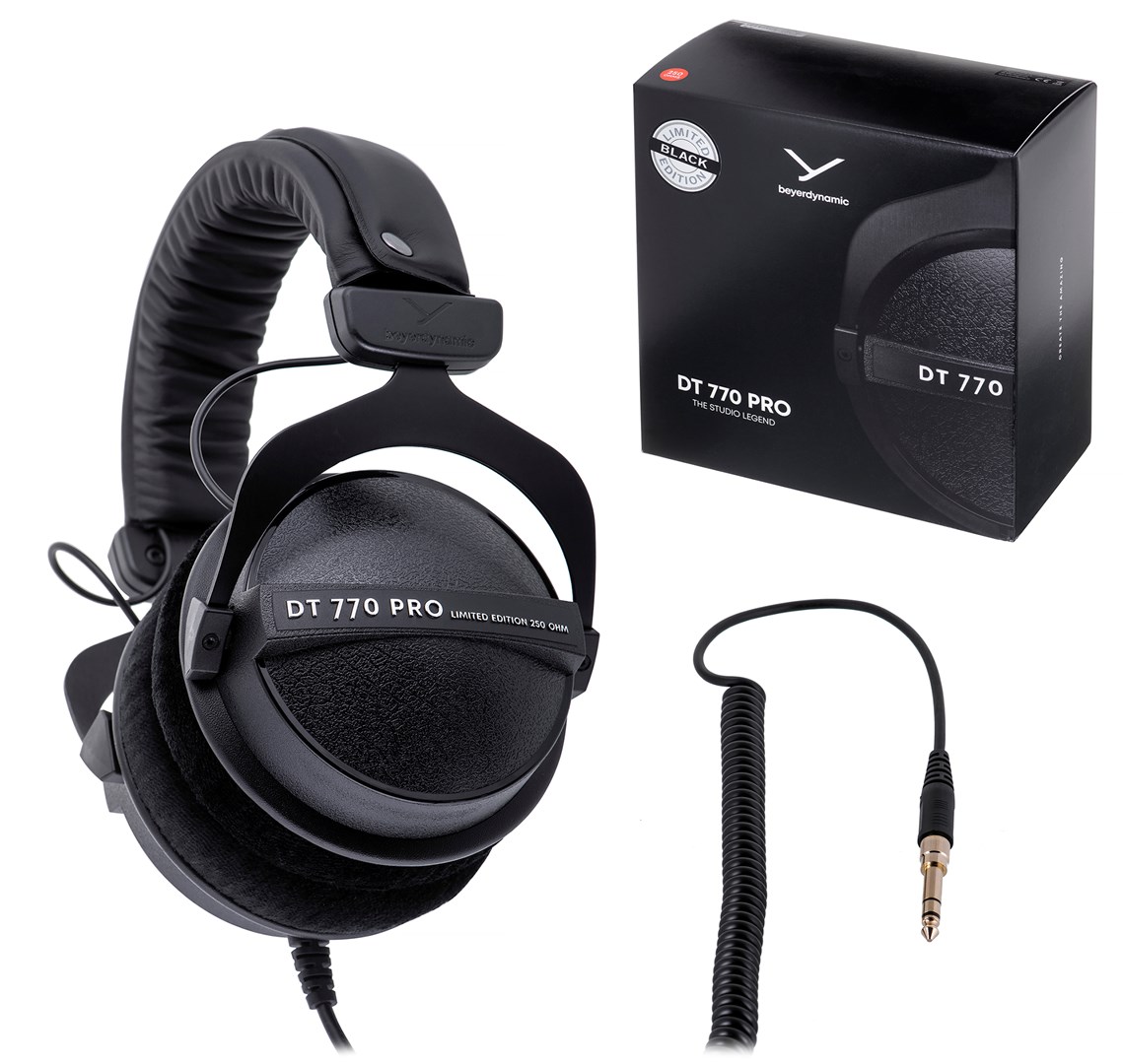 Beyerdynamic DT 770 PRO 250 OHM Black Limited Edition - closed studio headphones Beyerdynamic DT 770 PRO 250 OHM Black Limited Edition - closed studio headphones