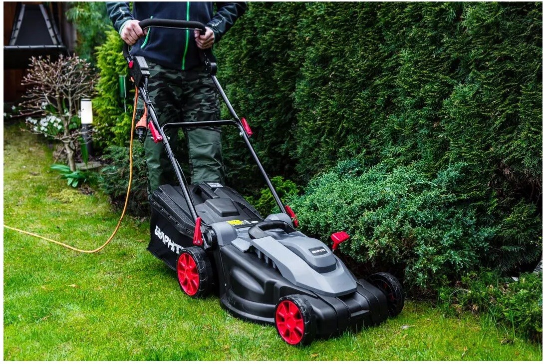 Electric Lawn Mower 1500W Graphite cutting width 360mm Electric Lawn Mower 1500W Graphite cutting width 360mm