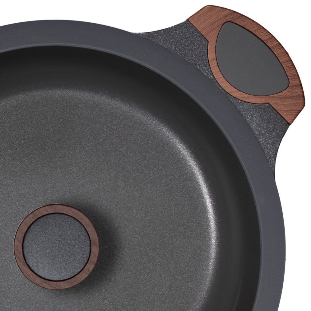 Resto Kitchenware Capella 6.6 L Round Black, Wood Resto Kitchenware Capella 6.6 L Round Black, Wood