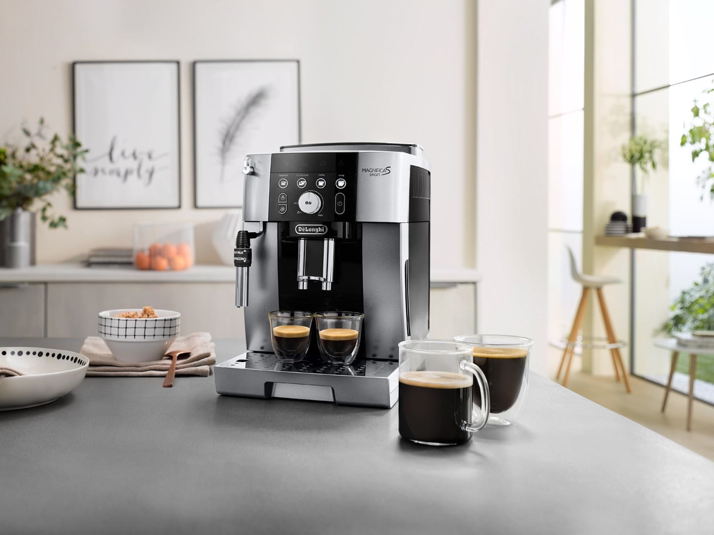 De’Longhi Magnifica S Smart Semi-auto Espresso machine 1.8 L De’Longhi Magnifica S Smart Semi-auto Espresso machine 1.8 L