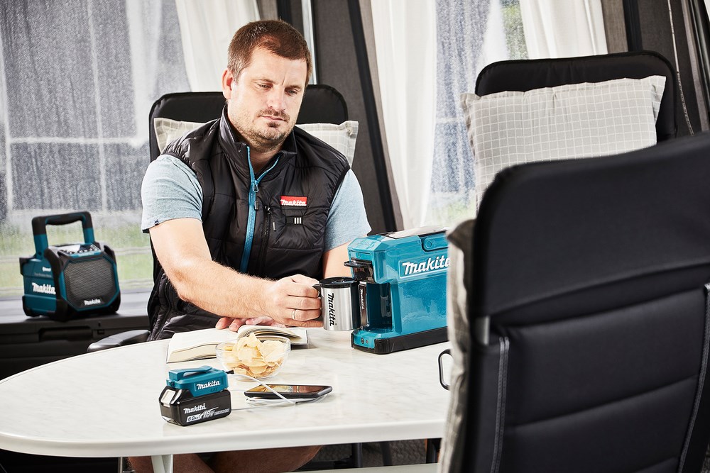 Makita DCM501Z coffee maker Drip coffee maker 240 L Makita DCM501Z coffee maker Drip coffee maker 240 L