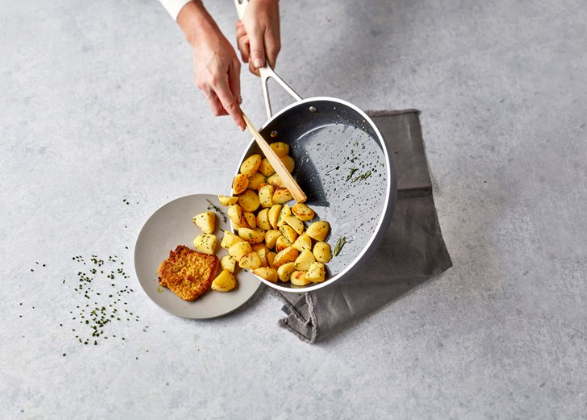 Non-stick frying pan DEMEYERE ALU INDUSTRY 3 40851-449-0 - 30 CM Non-stick frying pan DEMEYERE ALU INDUSTRY 3 40851-449-0 - 30 CM