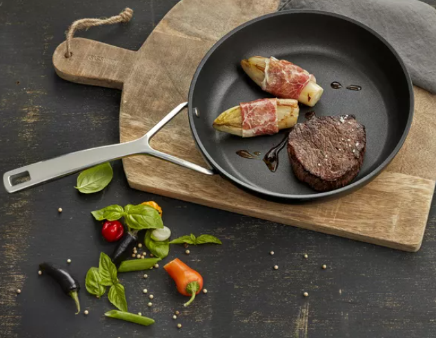 Non-stick frying pan DEMEYERE ALU ALU PRO 5 40851-265-0 - 20 CM Non-stick frying pan DEMEYERE ALU ALU PRO 5 40851-265-0 - 20 CM