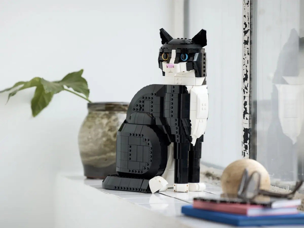 LEGO IDEAS 21349 Tuxedo Cat LEGO IDEAS 21349 Tuxedo Cat