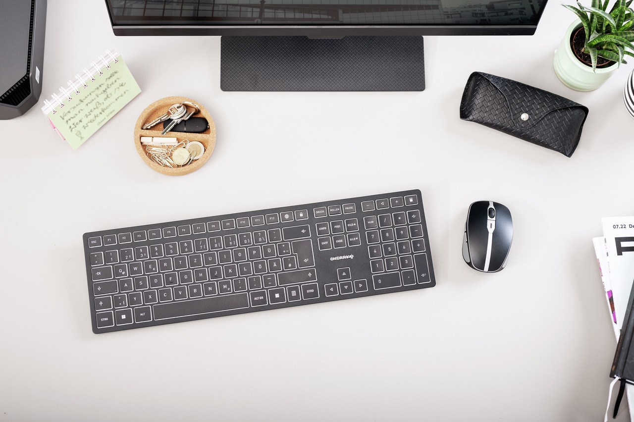 CHERRY KW 9100 SLIM keyboard Universal RF Wireless + Bluetooth QWERTZ German Black CHERRY KW 9100 SLIM keyboard Universal RF Wireless + Bluetooth QWERTZ German Black