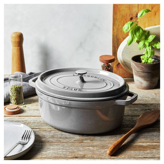 Staub La Cocotte 5.5 L Oval Cast iron Casserole baking dish Staub La Cocotte 5.5 L Oval Cast iron Casserole baking dish