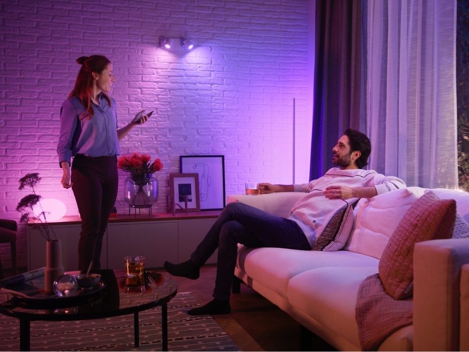 Philips Hue White and colour ambience GU10 Smart lighting spot 4.2 W Philips Hue White and colour ambience GU10 Smart lighting spot 4.2 W