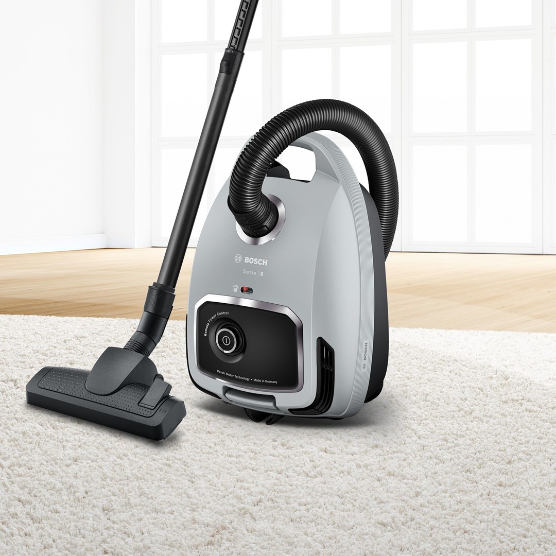 Bosch Serie 6 BGB6X330 vacuum 4 L Cylinder vacuum Dry 600 W Dust bag Bosch Serie 6 BGB6X330 vacuum 4 L Cylinder vacuum Dry 600 W Dust bag
