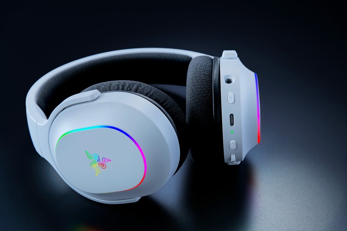 Razer Barracuda X Chroma Headset Wireless Head-band Gaming USB Type-C Bluetooth Black, White Razer Barracuda X Chroma Headset Wireless Head-band Gaming USB Type-C Bluetooth Black, White