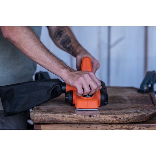 Black & Decker BEW712-QS power hand planer Orange 710 W Black & Decker BEW712-QS power hand planer Orange 710 W