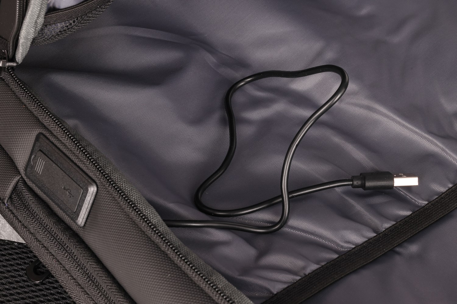 Addison 316015 laptop case 39.6 cm (15.6") Backpack Black Addison 316015 laptop case 39.6 cm (15.6") Backpack Black