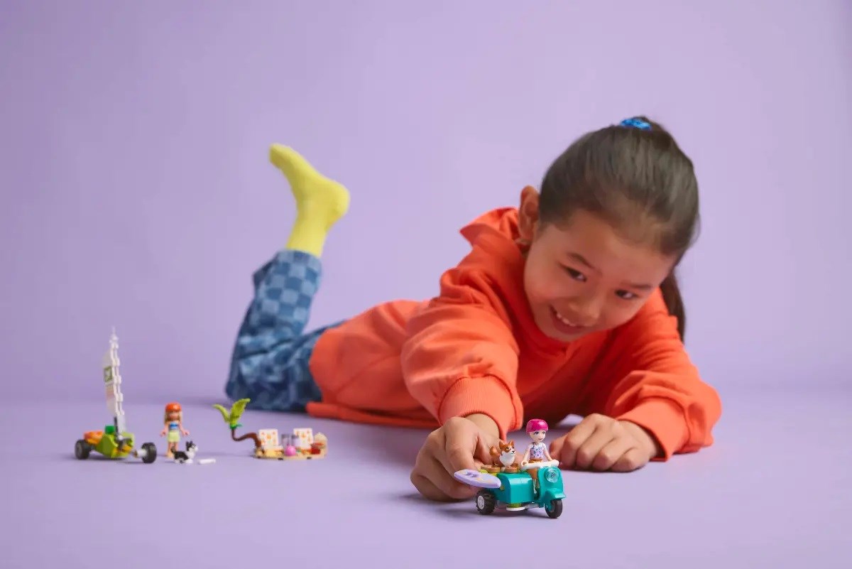 LEGO FRIENDS 42641 Surfing Dogs and Scooter Adventure LEGO FRIENDS 42641 Surfing Dogs and Scooter Adventure