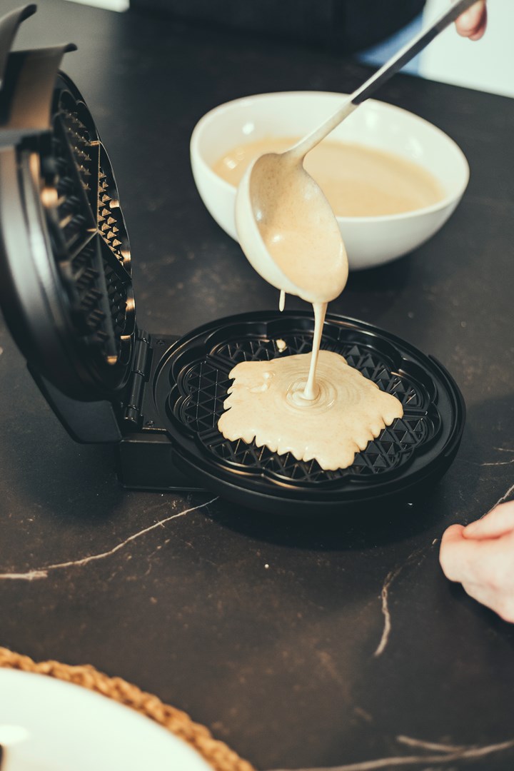 Severin WA 2103 waffle iron 4 waffle(s) 1200 W Black, Silver Severin WA 2103 waffle iron 4 waffle(s) 1200 W Black, Silver