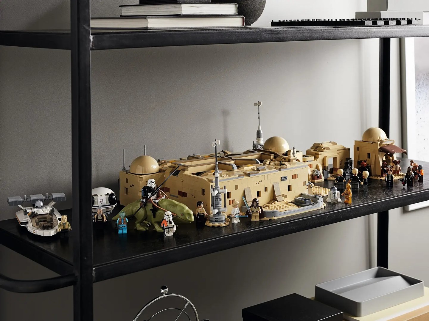 LEGO STAR WARS 75290 MOS EISLEY CANTINA LEGO STAR WARS 75290 MOS EISLEY CANTINA