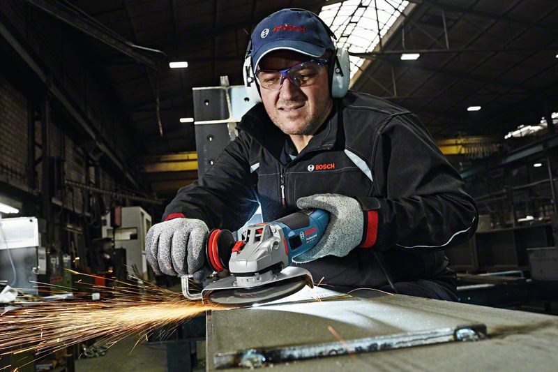 Bosch GWS 19-125 CIE Professional angle grinder 12.5 cm 11500 RPM 1900 W 2.4 kg Bosch GWS 19-125 CIE Professional angle grinder 12.5 cm 11500 RPM 1900 W 2.4 kg