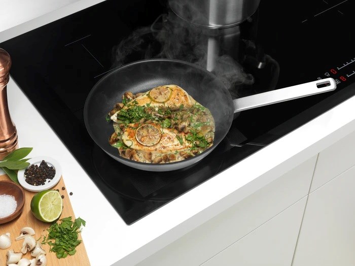 ELECTROLUX E3SS Set of pots Stainless steel 5 elements Silver ELECTROLUX E3SS Set of pots Stainless steel 5 elements Silver